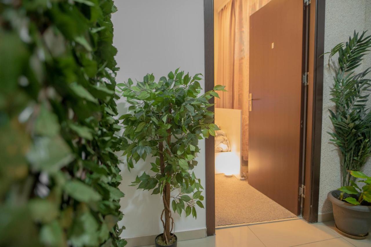 Old Town Tomis Studio Apartment Constanta Bagian luar foto