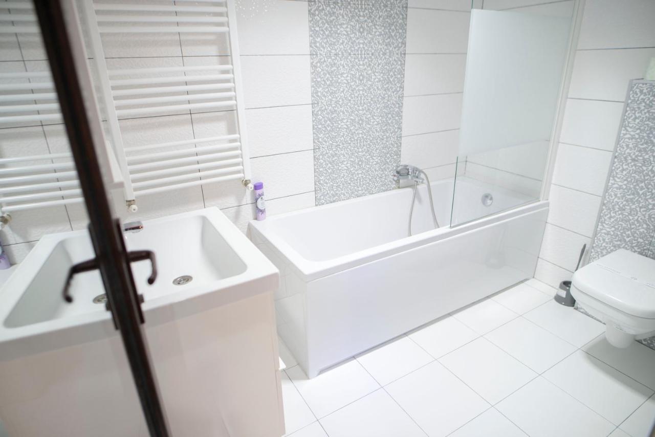 Old Town Tomis Studio Apartment Constanta Bagian luar foto